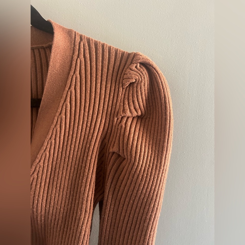 Brown Industry Cardigan with fabric buttons and puff shoulders BNWOT - Picture 6 of 9